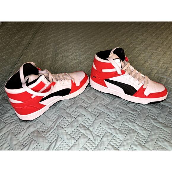 PUMA YOUTH RED/WHITE/BLACK HIGH TOP SNEAKERS SIZE 5.5C SOFT FOAM INSOLE - Picture 3 of 8